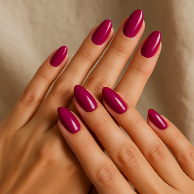 CND Vinylux Ultraviolet #315 Prismatic Neglelak, 15 ml.